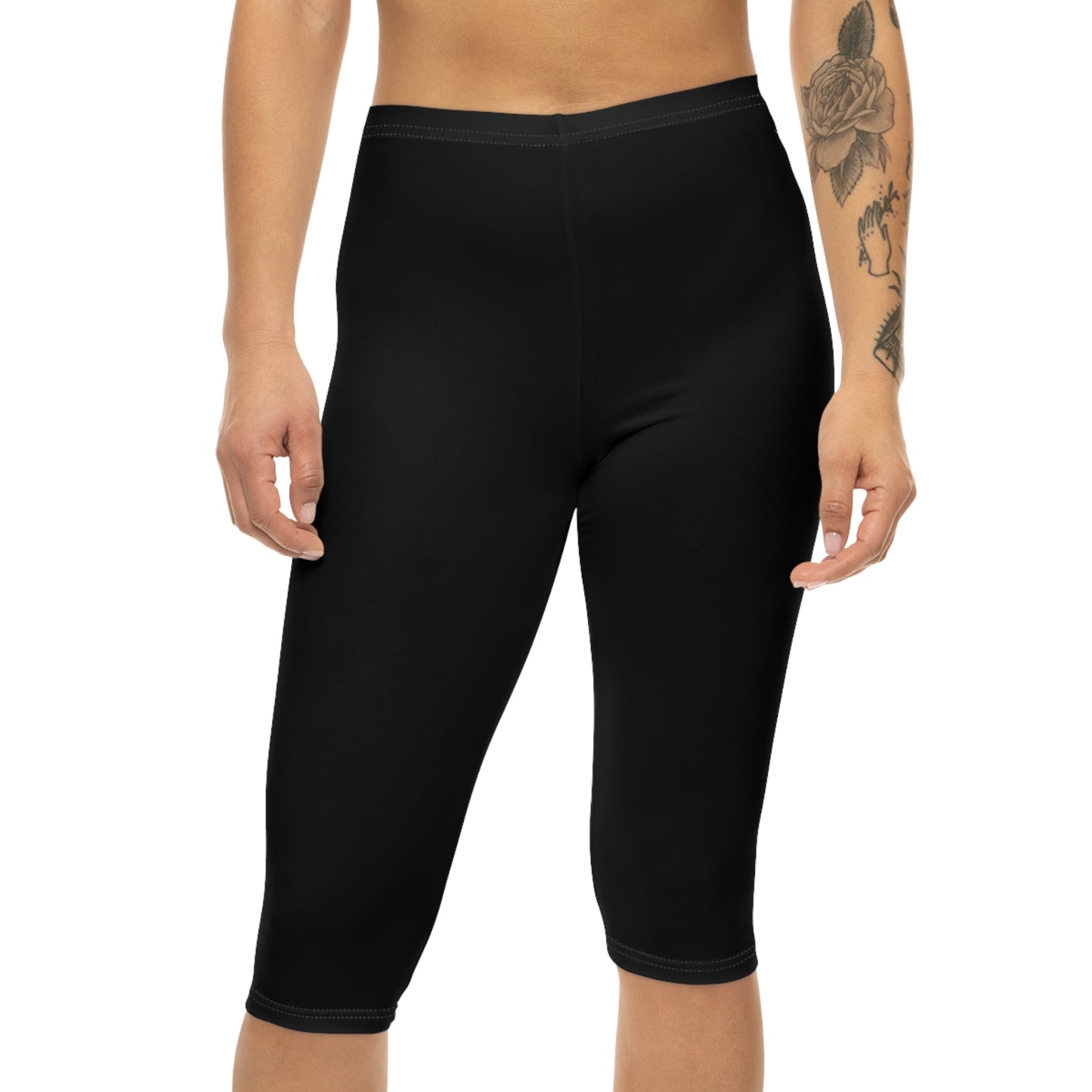 Gold Symbol Women's Capri Leggings - Trendy AOP Design for Everyday Style